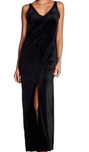Romeo &Juliet couture velvet v-neck dress
